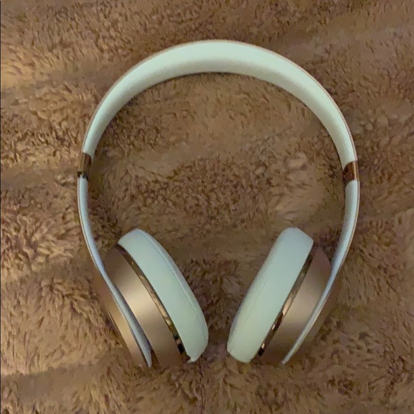 Beats Solo By Dre - Picture 3 of 4